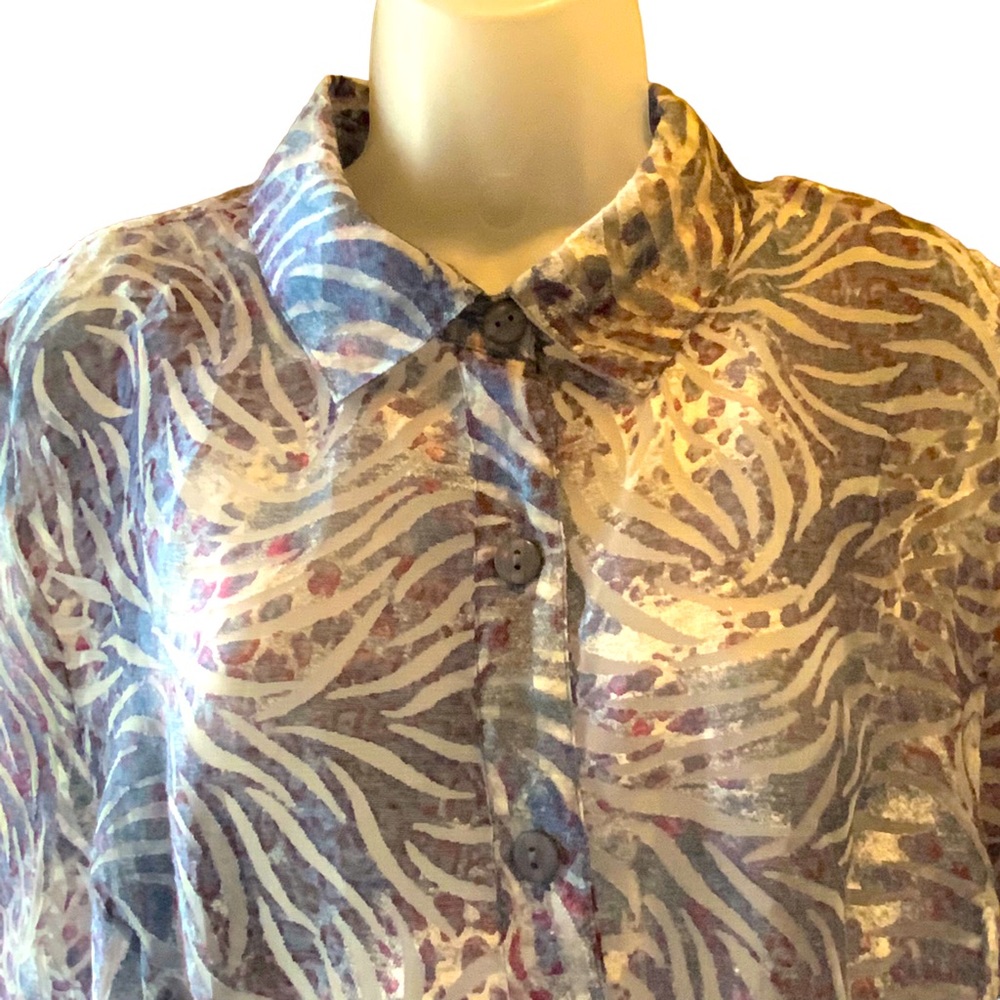 Erin London Top, Blouse or Jacket Gray White and Burgundy Button Down Size XL - Picture 3 of 7